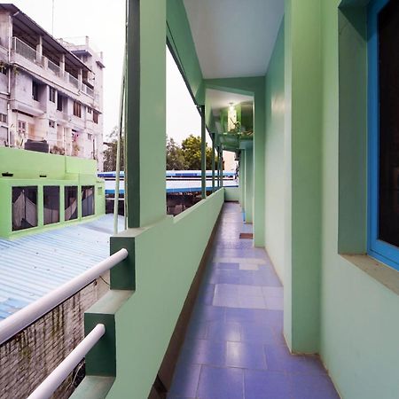 Hotel O Sri Sivasakthi A/C Lodge Sivakāsi Buitenkant foto